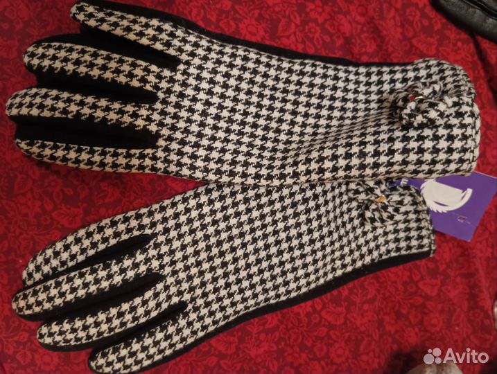 Много перчаток