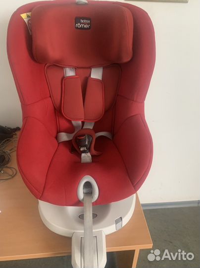 Автокресло Britax Dualfix поворотное