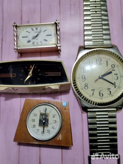 Часы СССР лотом 4 шт