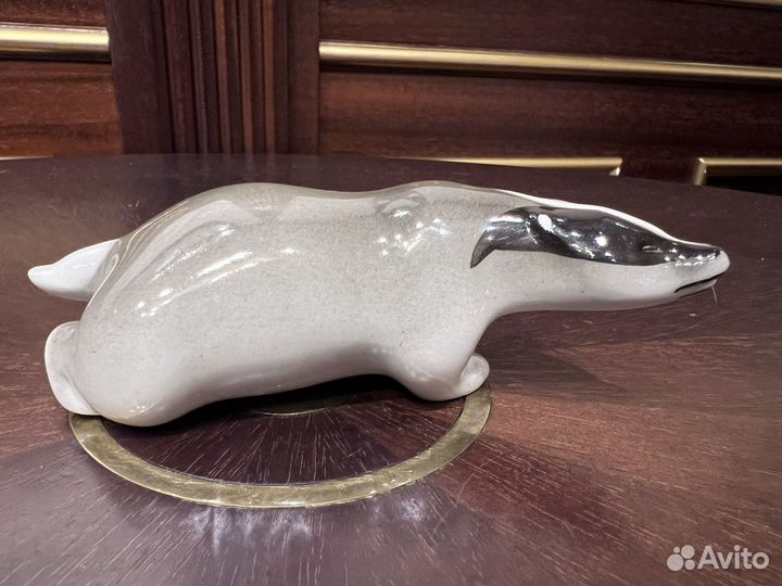 Фарфорова статуэтка барсук. лфз