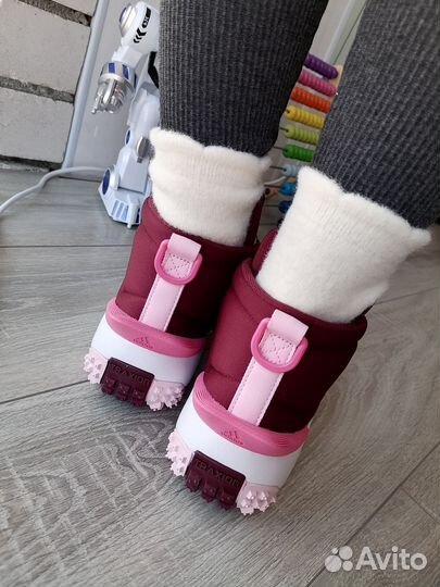 Классные детские зимние ботинки Adidas