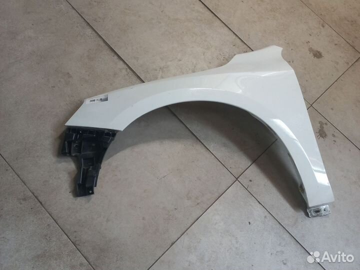 Крыло переднее левое Volvo S60 2013-2018 год