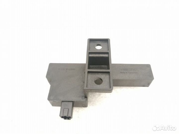 Антенна иммобилайзера задняя левая Audi A6 C7 2013