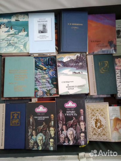Книги разных жанров