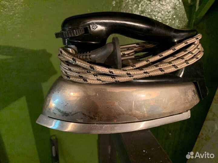 Утюг советский