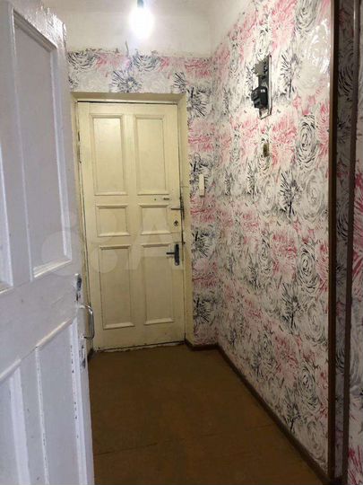 2-к. квартира, 41 м², 1/3 эт.