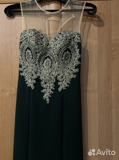 Вечернее платье