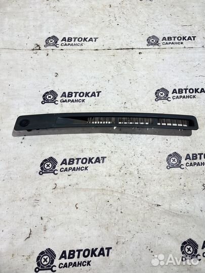 Накладка торпедо левая Nissan Primera P11