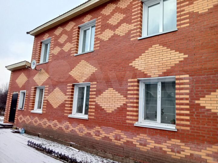 Дом 237 м² на участке 8 сот.