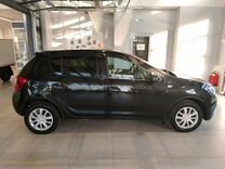 Renault Sandero 1.6 MT, 2021, 55 000 км, с пробегом, цена 1 140 000 руб.