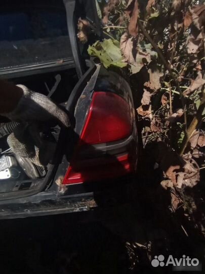 Фонарь задний Mercedes-Benz C-Class 1995