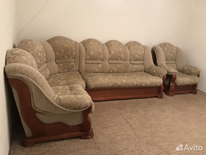 Угловой диван