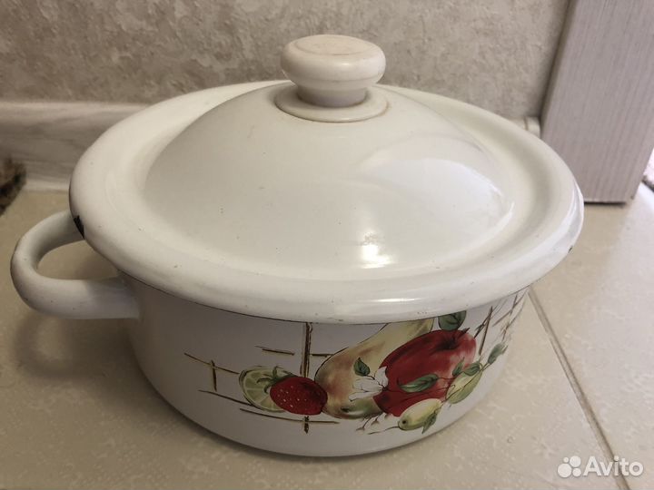 Кастрюли эмалированные