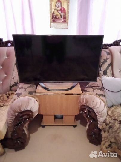 Телевизор lg SMART tv 42 бу