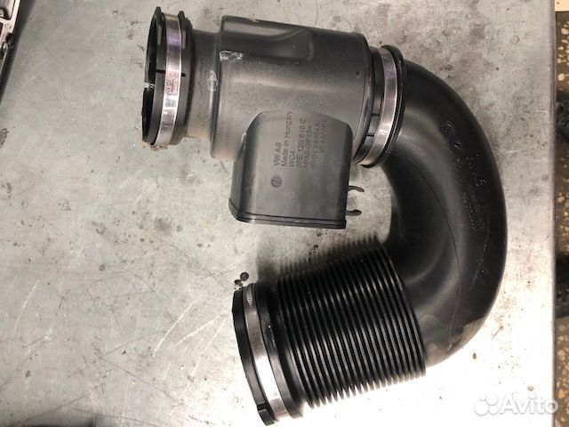 Патрубок воздуховода Audi Q7 4M 2015