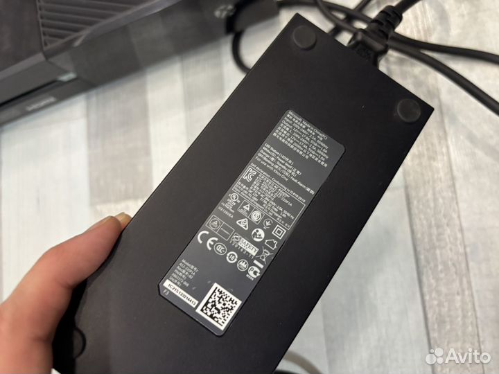 Xbox one + блок питания