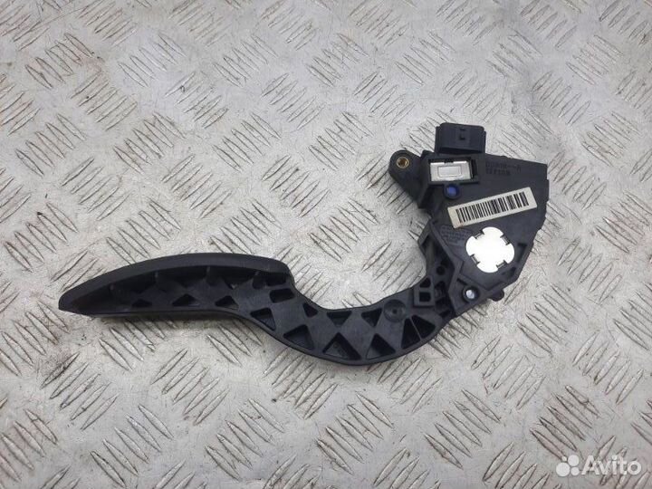 Педаль газа Renault Fluence 1.6 K4MV838 106 Л.С