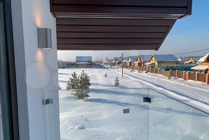 Коттедж 191 м² на участке 10 сот.