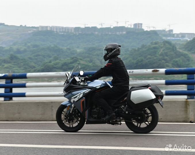 Дорожный мотоцикл Cyclone RG401 новый