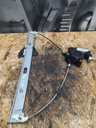 Стеклоподъемник электрический передний правый