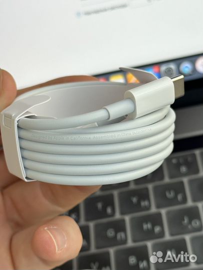 Кабель USB-C для MacBook 2 метра из комплекта