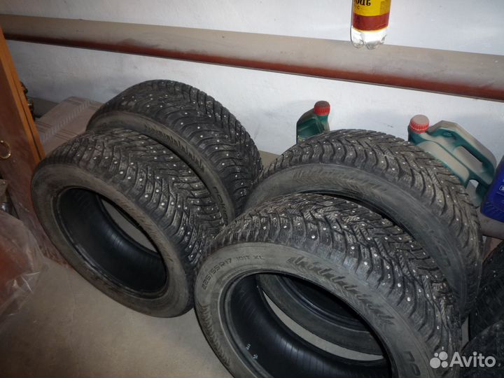 Nokian Tyres Hakkapeliitta 8 225/55 R17 101T