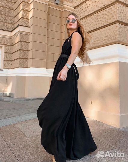 Комбинезон женский черный с открытой спиной