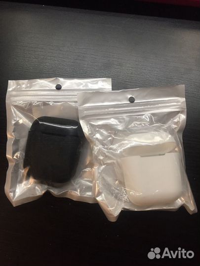 Чехол на беспроводные наушники