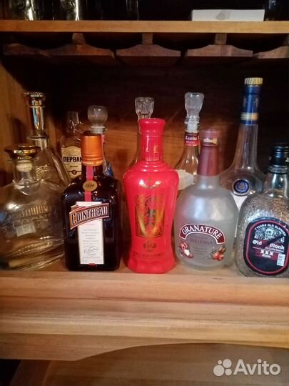 Бутылки фирменные