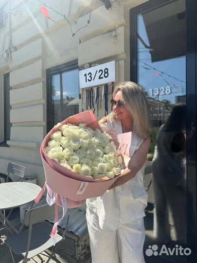 51 роза. Букет из роз. Цветы оптом + доставка