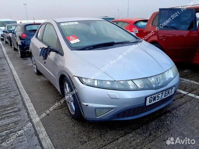 Разбирается на запчасти honda Civic 5D R18A2