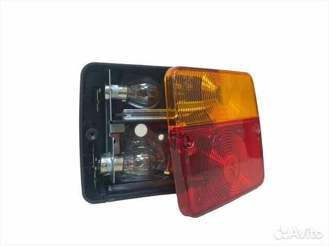 Задний фонарь на прицеп