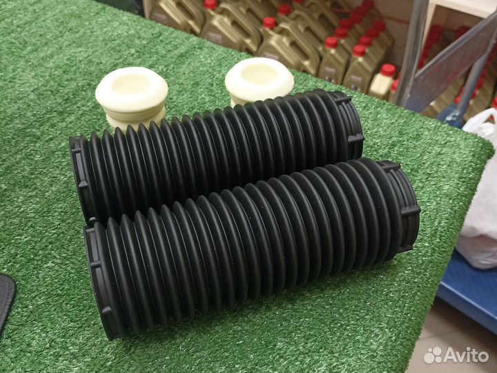 Пыльник переднего амортизатора Ford C-Max