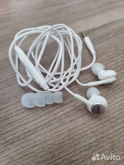 Наушники Samsung AKG-IG955