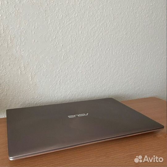 Asus zenbook 13, i5, geforce 940M, 12gb RAM, SSD