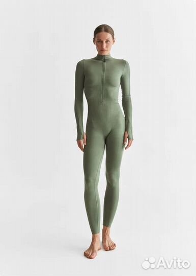 Комбинезон Паче спортивный новый