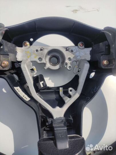 Руль toyota wish