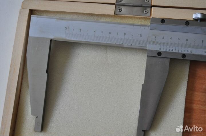 Штангенциркуль шц-III-1600 (0-1600мм) чиз