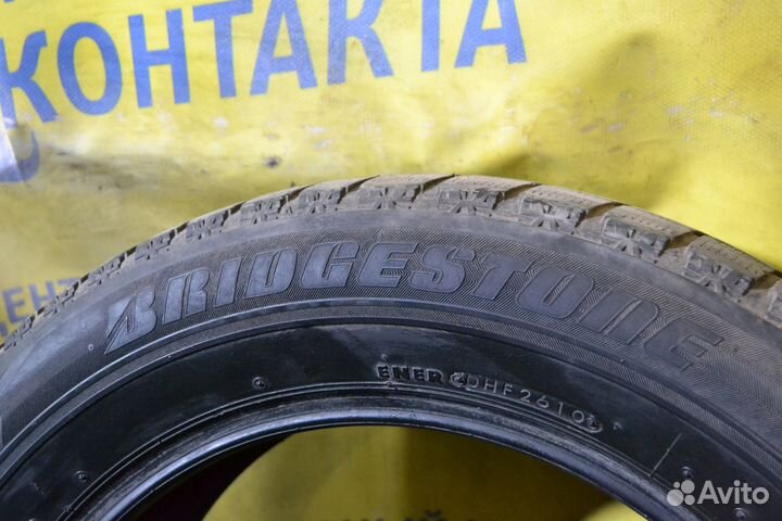 Bridgestone Blizzak Revo GZ 215/60 R17