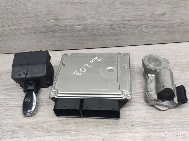 Блок управления двигателем Мерседес W203 OM646