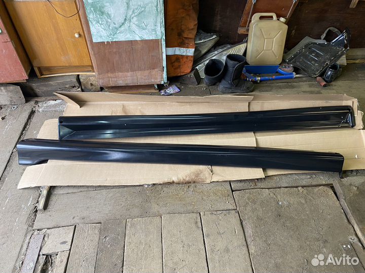 Накладки на пороги Lancer 9