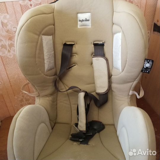 Детское кресло на авто