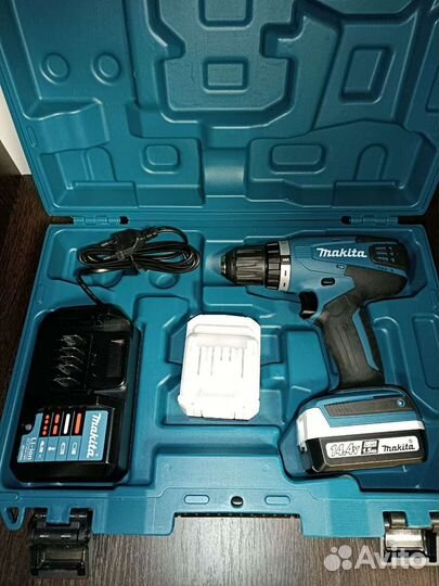 Шуруповерт Makita df347dwe