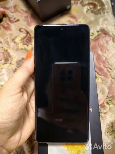 Телефон Samsung А 71