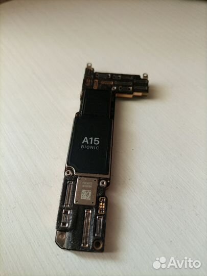iPhone 13 материнская плата