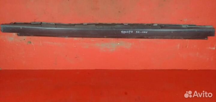 Приора пластиковый порог правый накладка