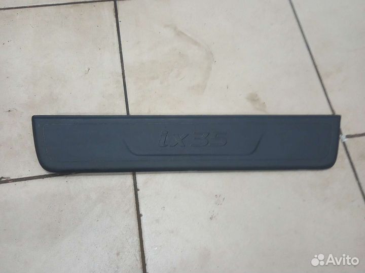 Передняя левая накладка на порог Hyundai ix35