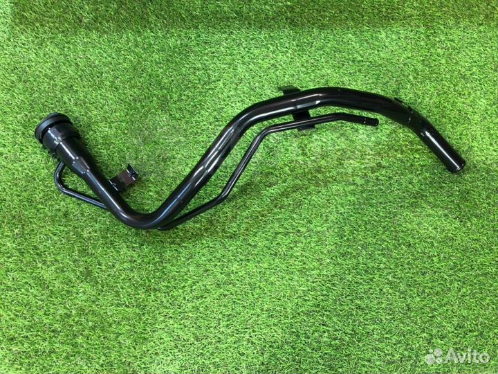 Горловина топливного бака Toyota Ipsum/Nadia/Gaia