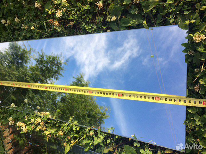 Прямоугольное зеркало без рамки