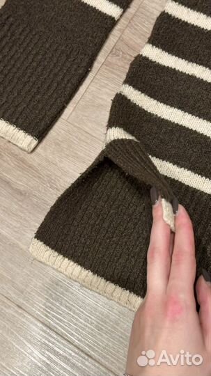 Свитер S коричневый New Yorker